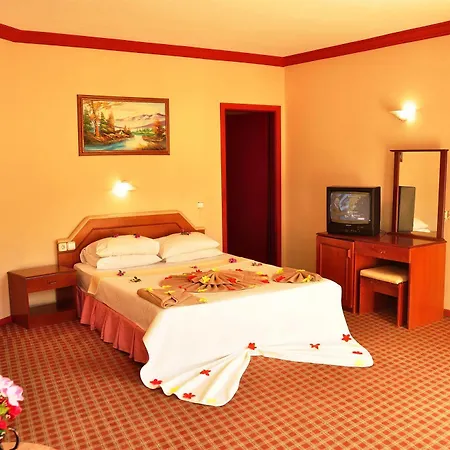 Mustis Royal Plaza Hotel